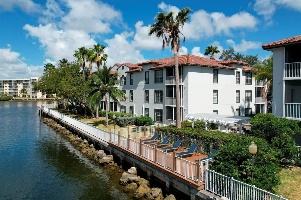 17900 NE 31st Court #4201 Aventura, FL 33160