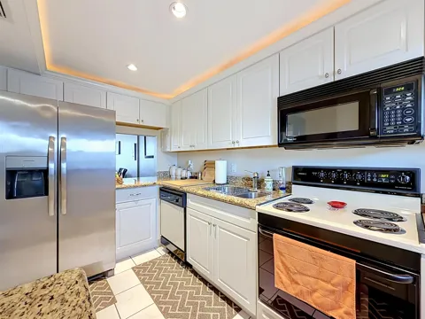 4500 Federal Highway #315b