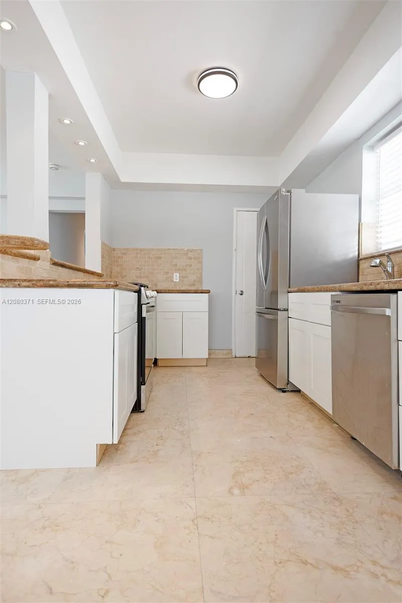 2383 Flamingo Dr #11 Miami Beach, FL 33140