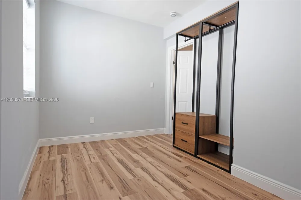 2383 Flamingo Dr #11 Miami Beach, FL 33140