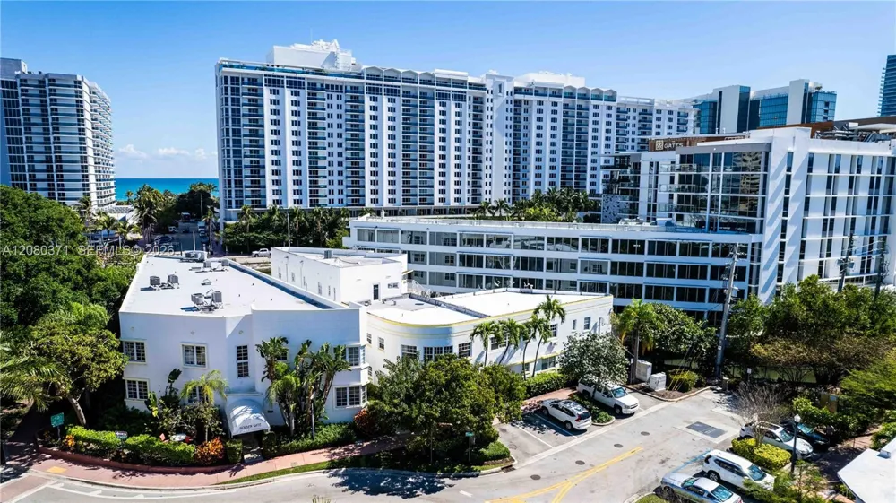 2383 Flamingo Dr #11 Miami Beach, FL 33140