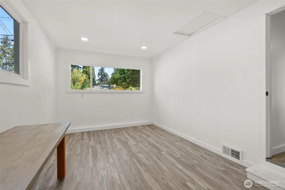 8518 Mount Tacoma Drive SW Lakewood, WA 98498