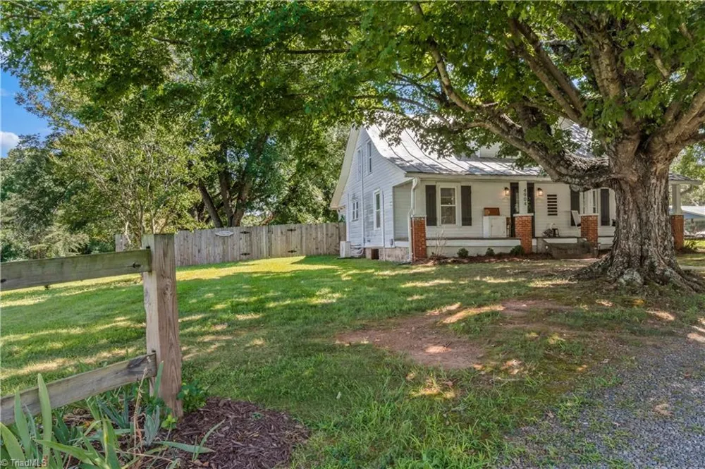4904 Styers Ferry Road Lewisville, NC 27023
