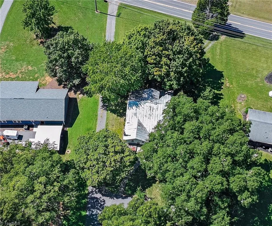 4904 Styers Ferry Road Lewisville, NC 27023