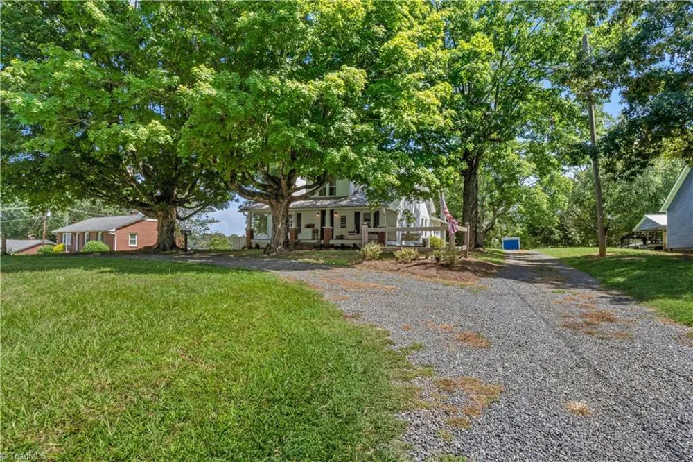 4904 Styers Ferry Road Lewisville, NC 27023