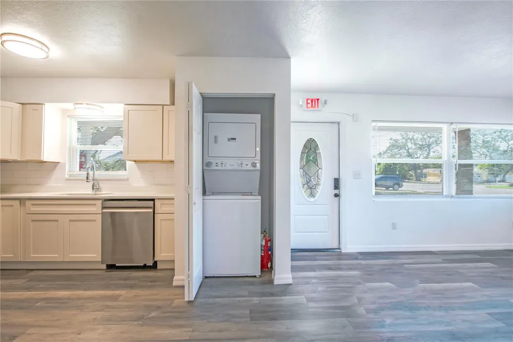 717 E GULF BOULEVARD #2 Indian Rocks Beach, FL 33785