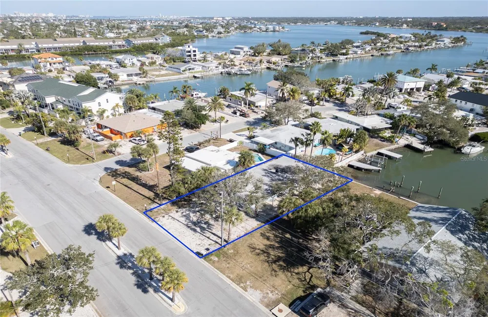717 E GULF BOULEVARD #2 Indian Rocks Beach, FL 33785