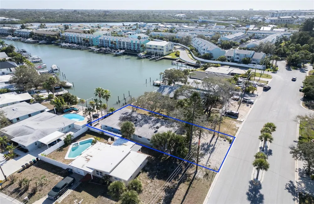 717 E GULF BOULEVARD #2 Indian Rocks Beach, FL 33785