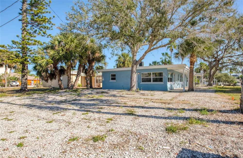717 E GULF BOULEVARD #2 Indian Rocks Beach, FL 33785