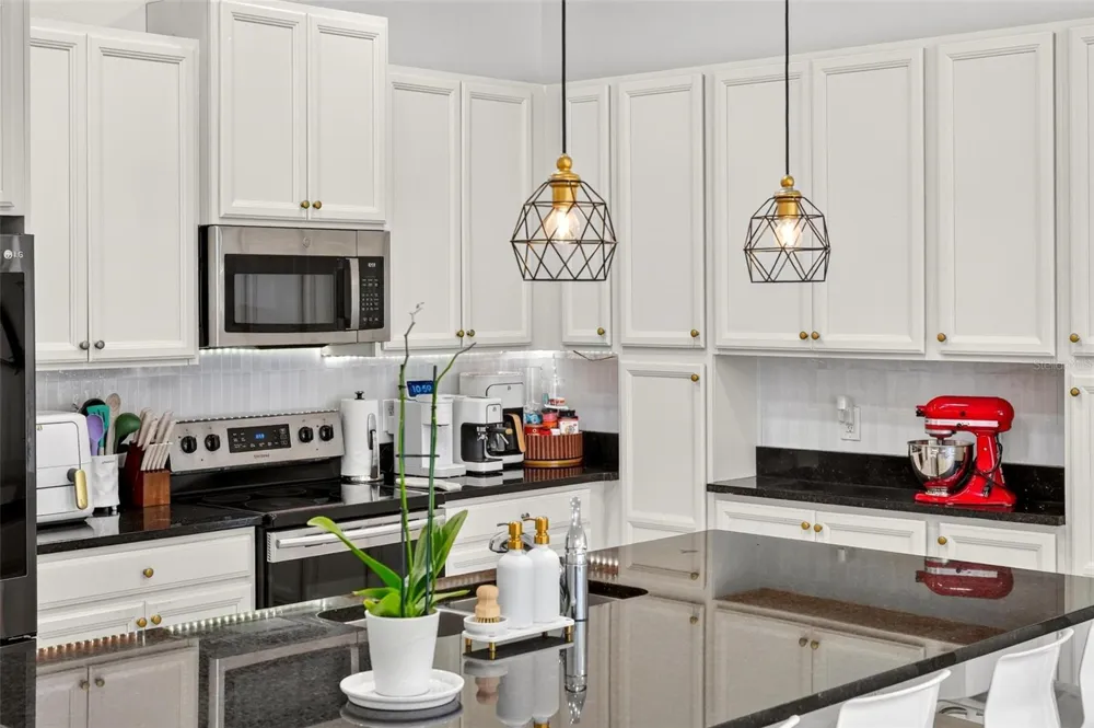 306 CAPTIVA DRIVE Davenport, FL 33896