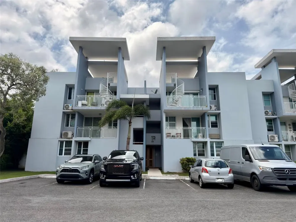 COND PASEO DEL REY #F-302 Carolina, PR 00987