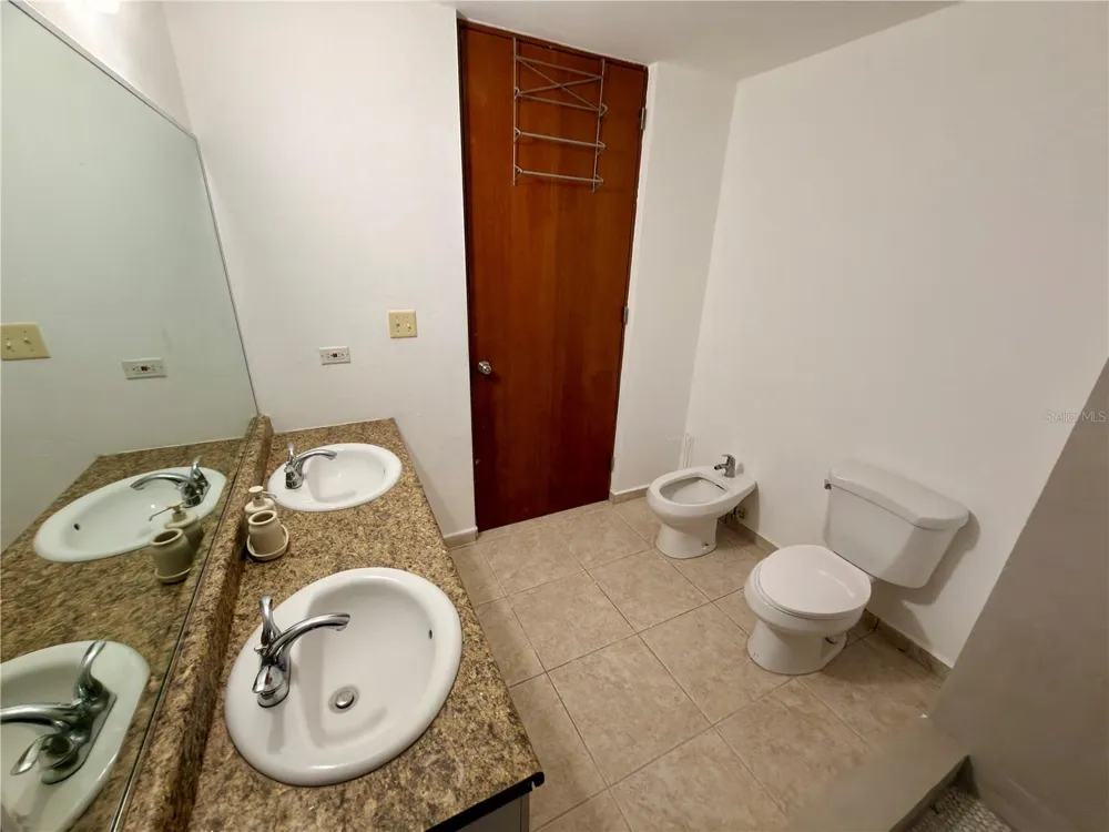 COND PASEO DEL REY #F-302 Carolina, PR 00987