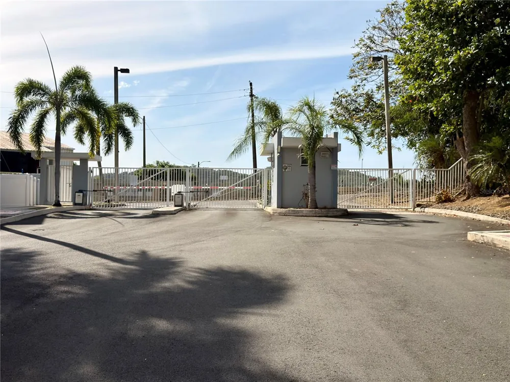 COND PASEO DEL REY #F-302 Carolina, PR 00987