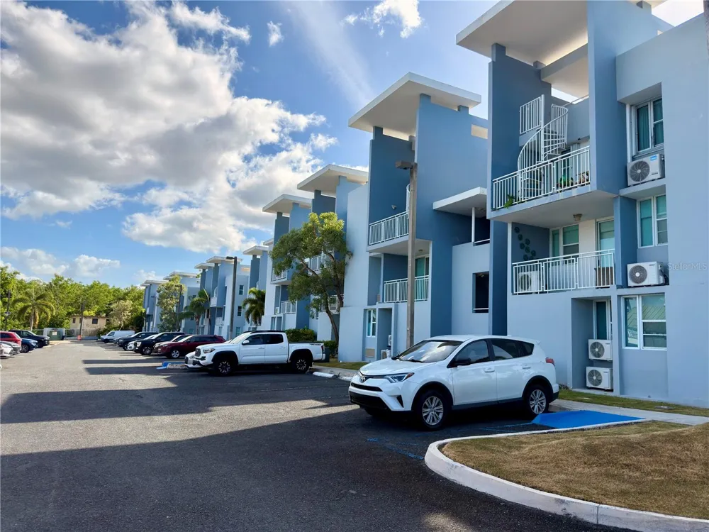COND PASEO DEL REY #F-302 Carolina, PR 00987