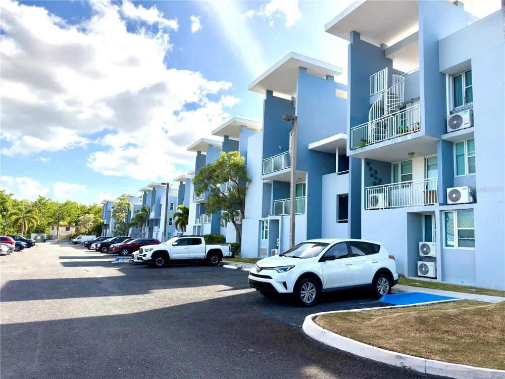 COND PASEO DEL REY #F-302 Carolina, PR 00987