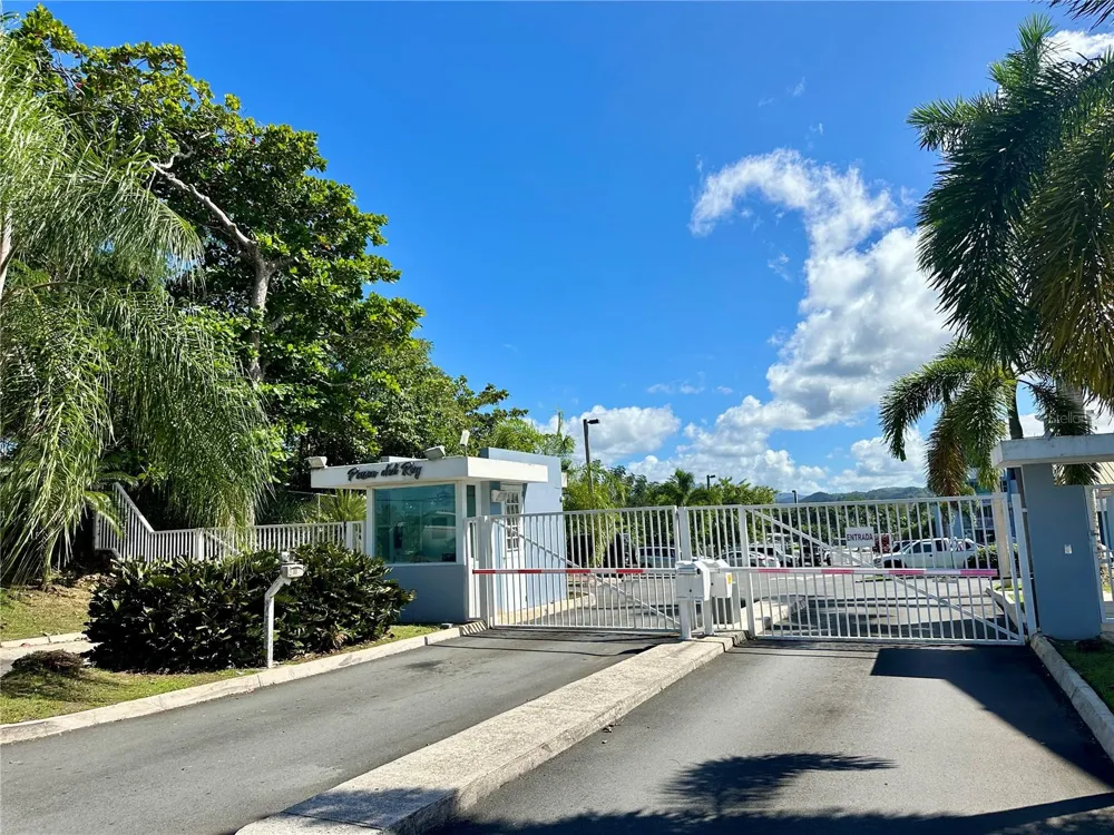 COND PASEO DEL REY #F-302 Carolina, PR 00987