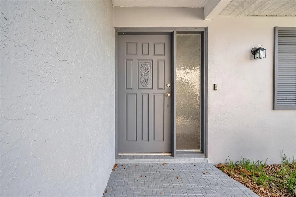 1995 MEADOW DRIVE Clearwater, FL 33763