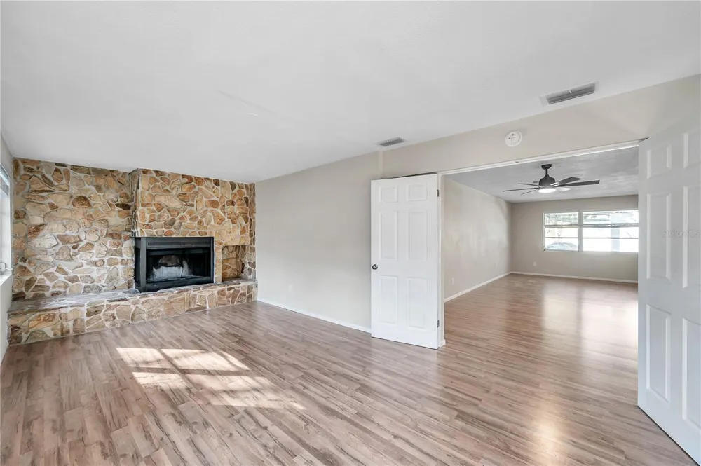 1995 MEADOW DRIVE Clearwater, FL 33763