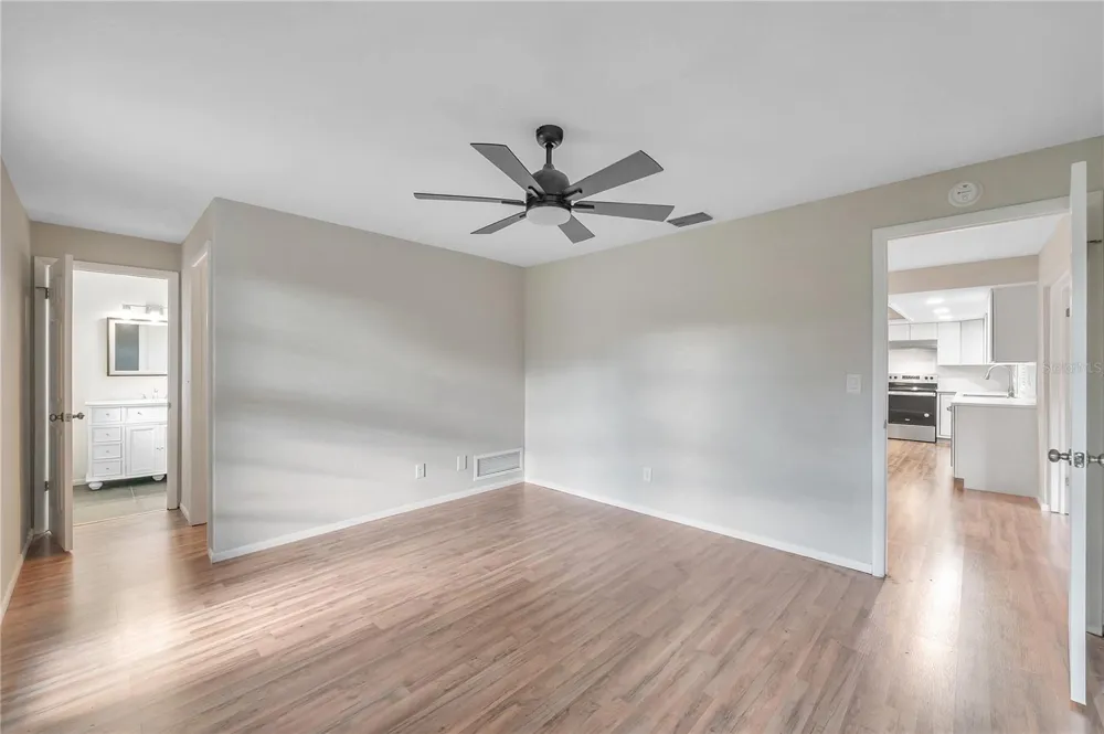 1995 MEADOW DRIVE Clearwater, FL 33763