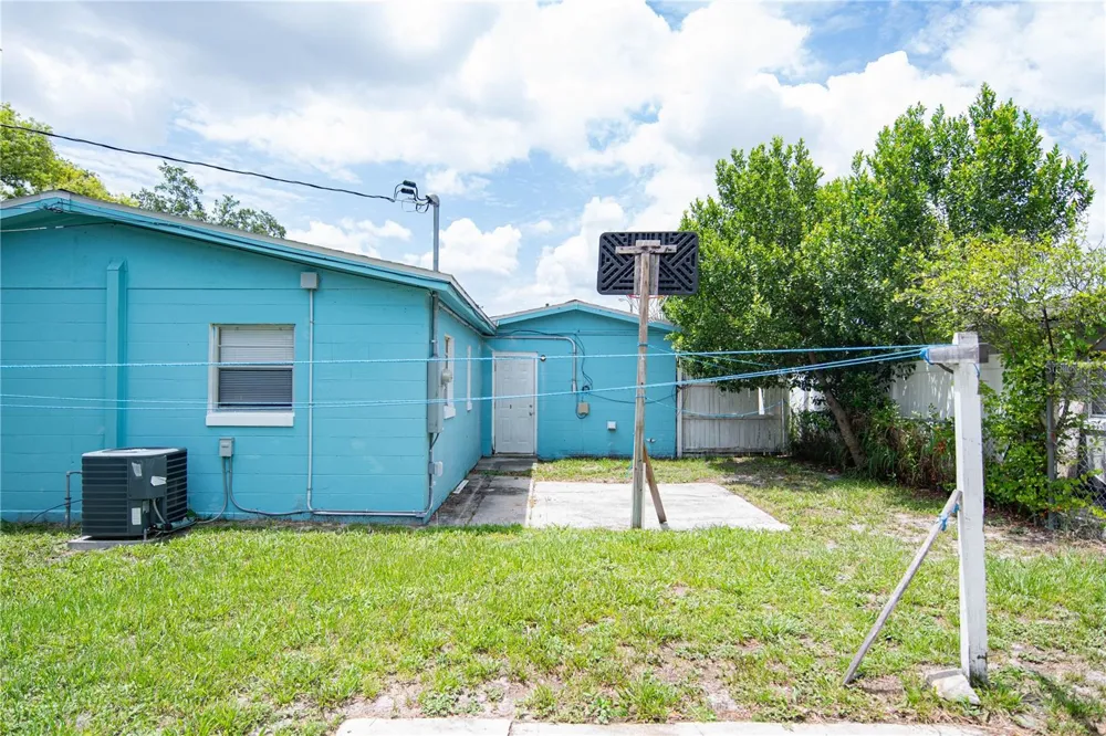 4833 CROW STREET Orlando, FL 32819