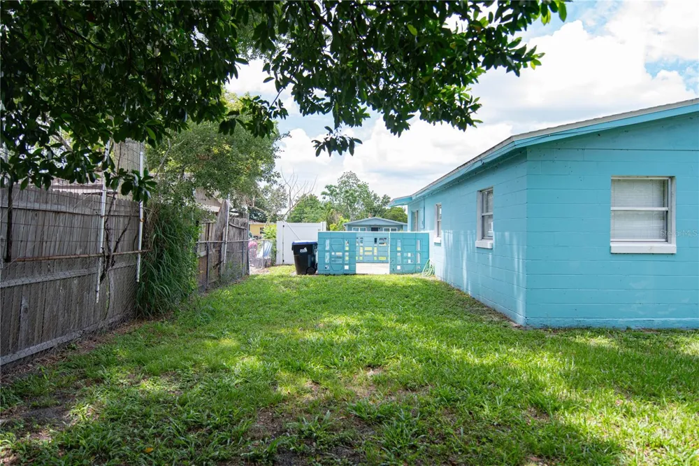 4833 CROW STREET Orlando, FL 32819