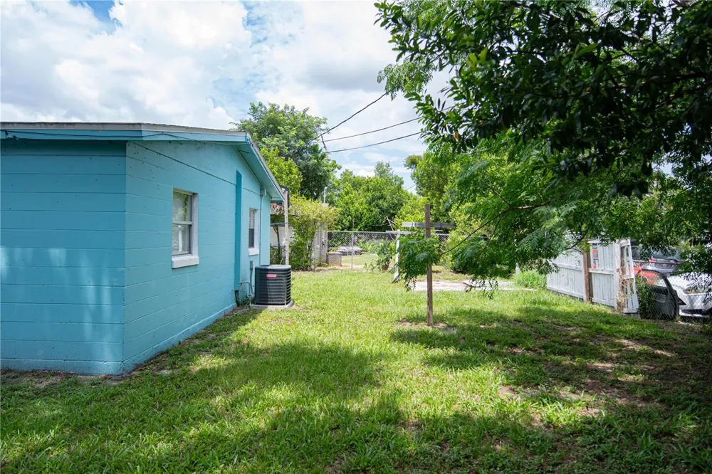 4833 CROW STREET Orlando, FL 32819