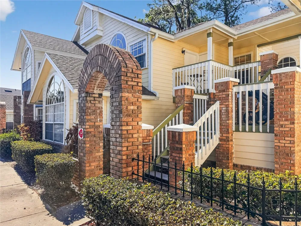 5005 LAGUNA BAY CIRCLE #22 Kissimmee, FL 34746
