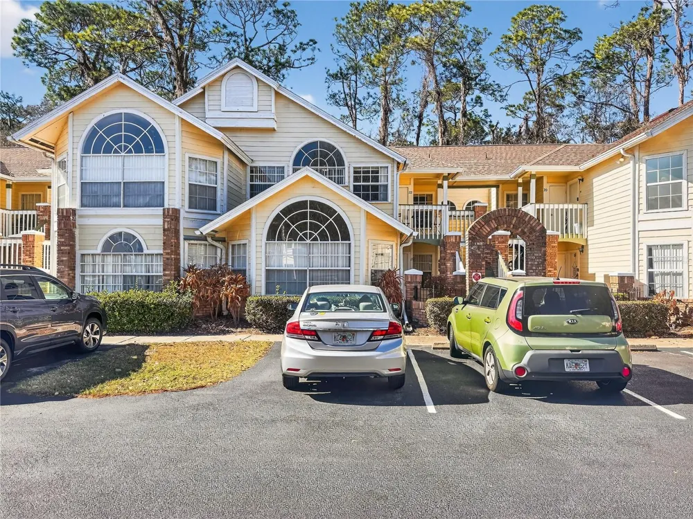 5005 LAGUNA BAY CIRCLE #22 Kissimmee, FL 34746