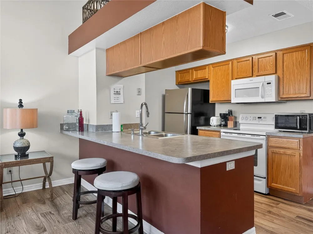 5005 LAGUNA BAY CIRCLE #22 Kissimmee, FL 34746