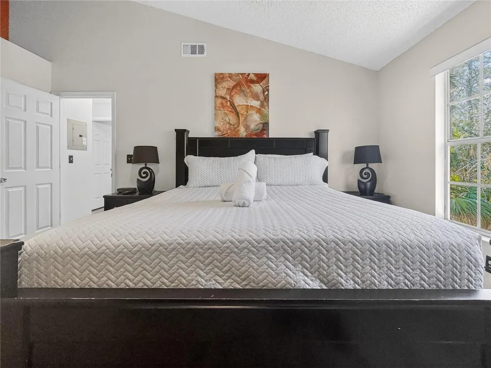 5005 LAGUNA BAY CIRCLE #22 Kissimmee, FL 34746