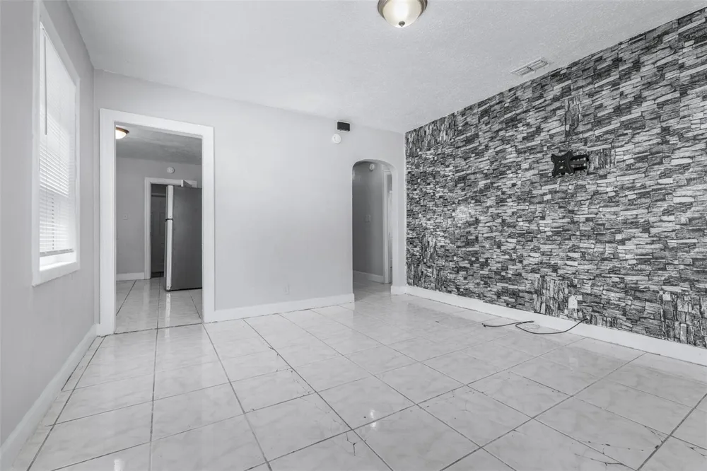 1311 PRESCOTT STREET S St Petersburg, FL 33712