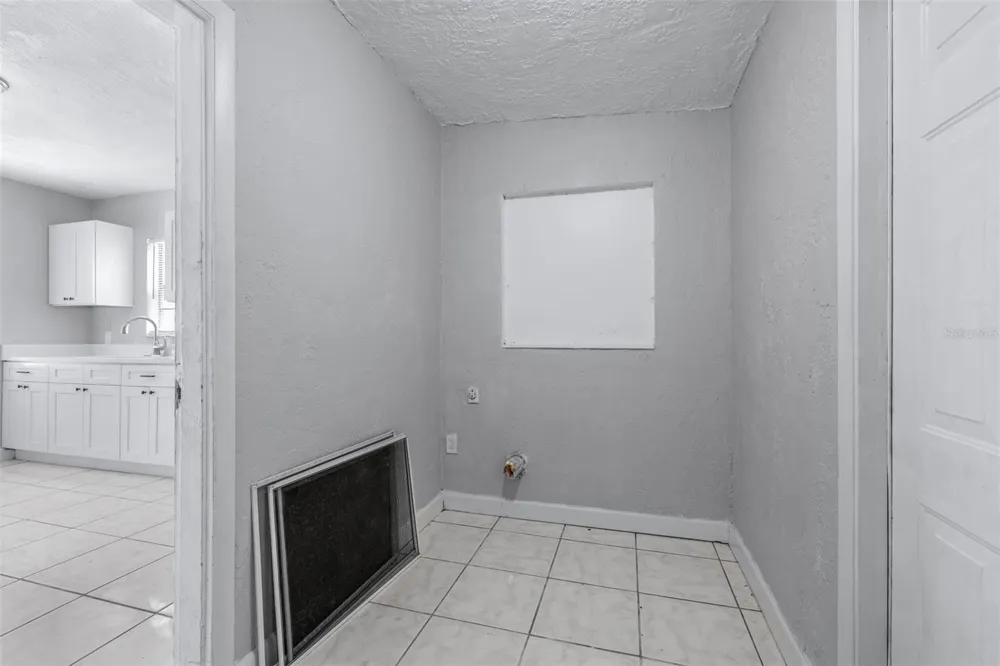 1311 PRESCOTT STREET S St Petersburg, FL 33712