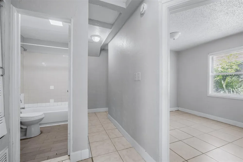 1311 PRESCOTT STREET S St Petersburg, FL 33712