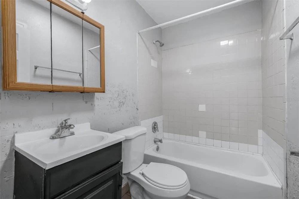 1311 PRESCOTT STREET S St Petersburg, FL 33712