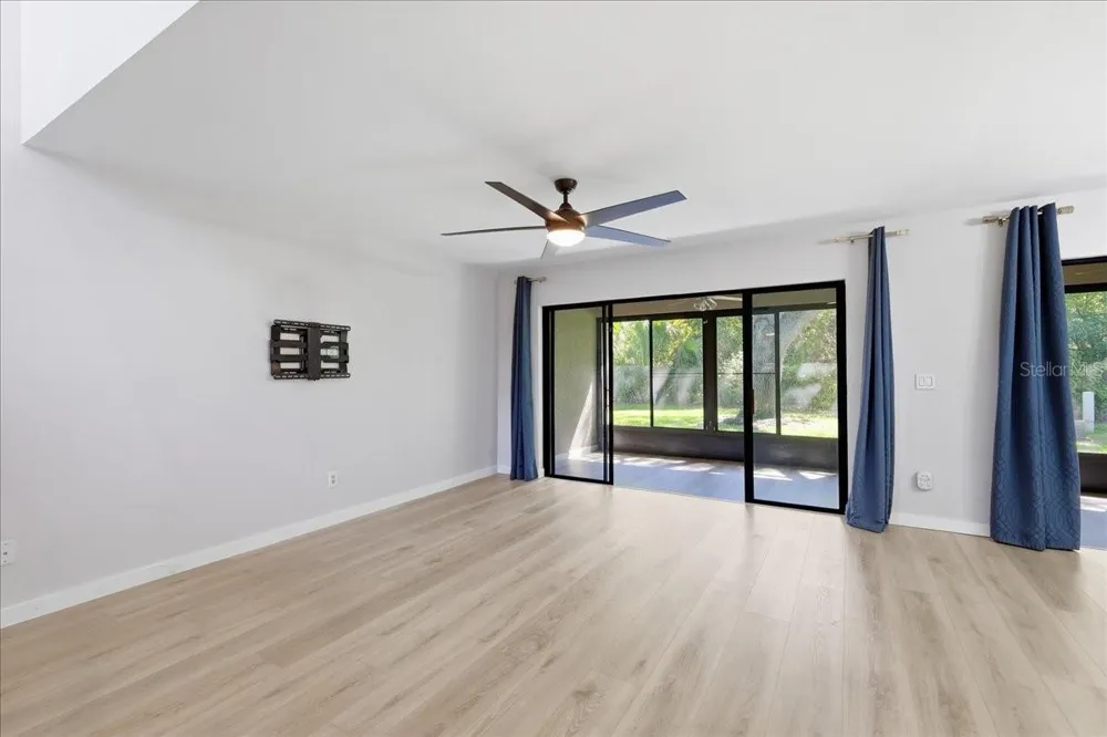 7537 FENWICK COVE LANE Orlando, FL 32819