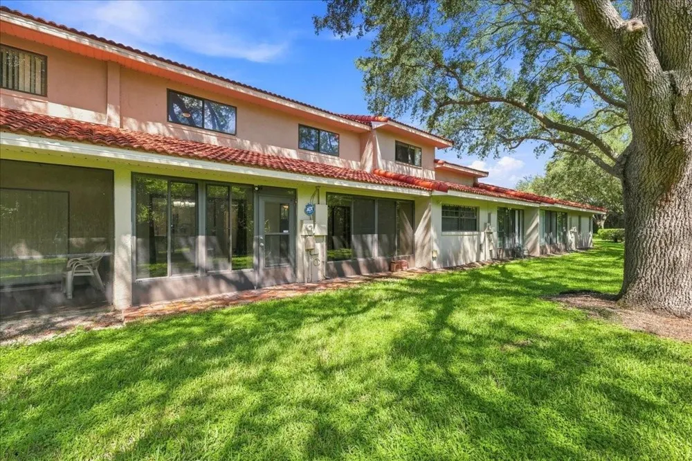 7537 FENWICK COVE LANE Orlando, FL 32819