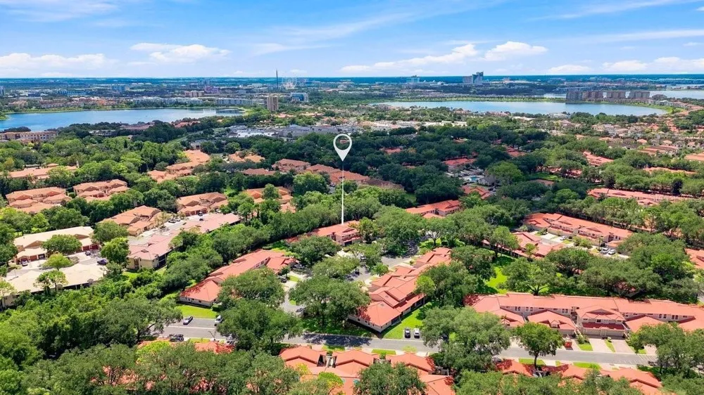7537 FENWICK COVE LANE Orlando, FL 32819