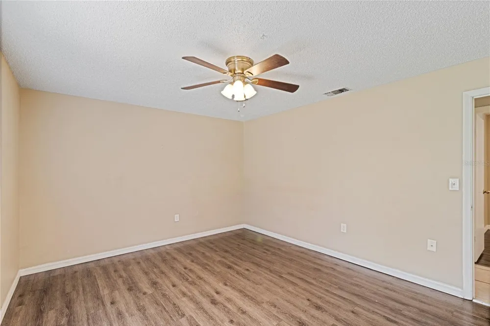 288 CHERRY LAUREL LANE Winter Haven, FL 33880