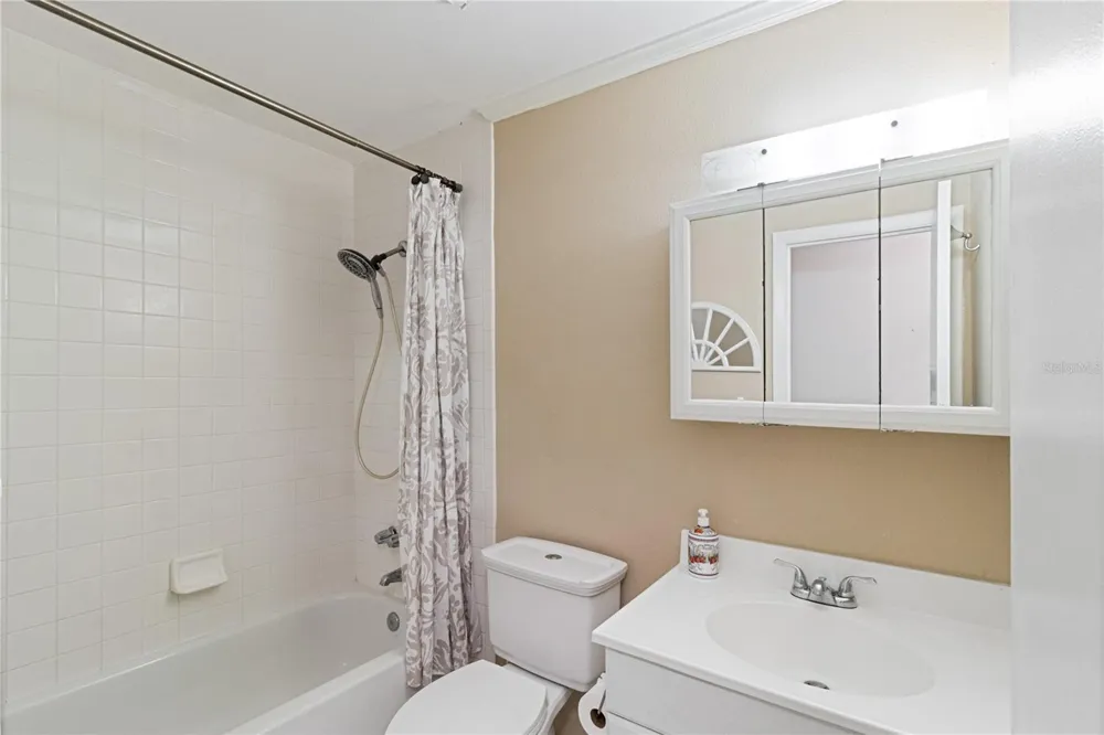 288 CHERRY LAUREL LANE Winter Haven, FL 33880