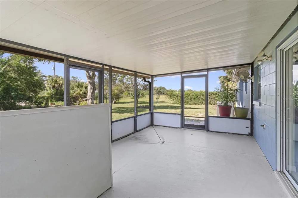 288 CHERRY LAUREL LANE Winter Haven, FL 33880