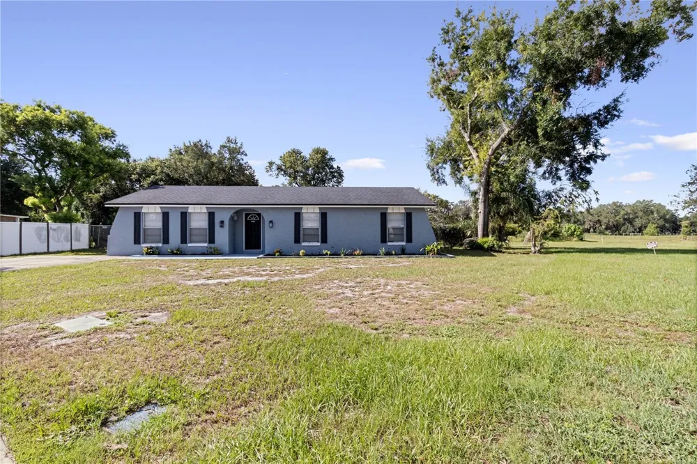 288 CHERRY LAUREL LANE Winter Haven, FL 33880