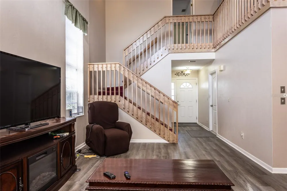 24 MEDFORD DRIVE Palm Coast, FL 32137