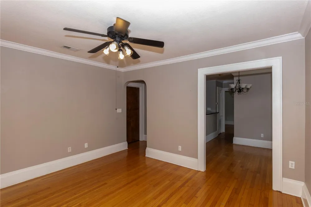613 E RIDGEWOOD STREET #5 Orlando, FL 32803
