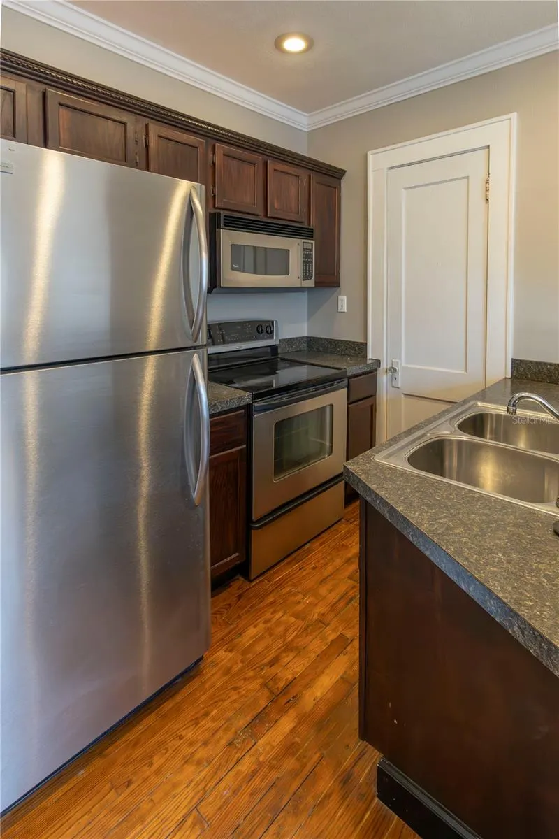 613 E RIDGEWOOD STREET #5 Orlando, FL 32803