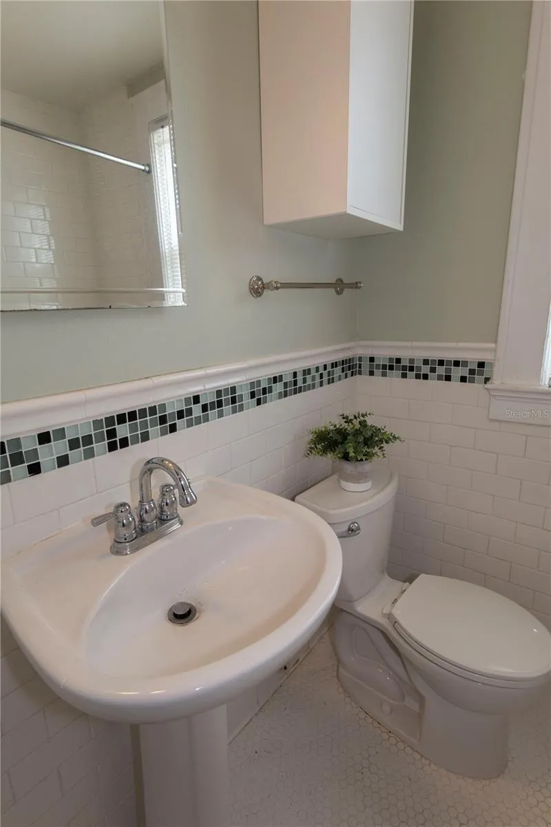 613 E RIDGEWOOD STREET #5 Orlando, FL 32803