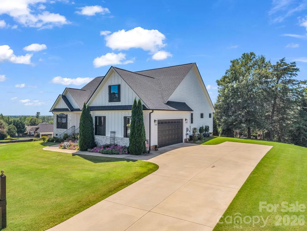 718 Tinsberry Lane Inman, SC 29349