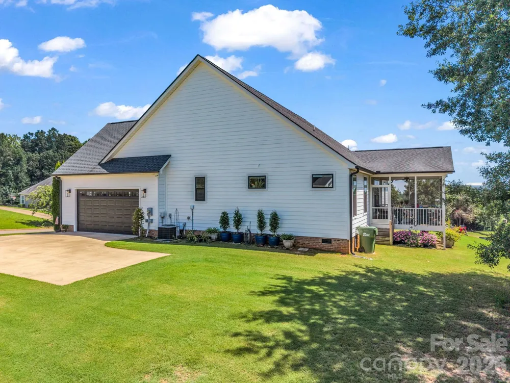 718 Tinsberry Lane Inman, SC 29349