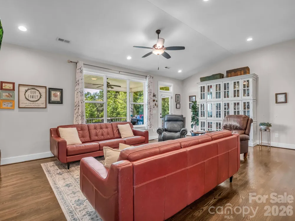 718 Tinsberry Lane Inman, SC 29349
