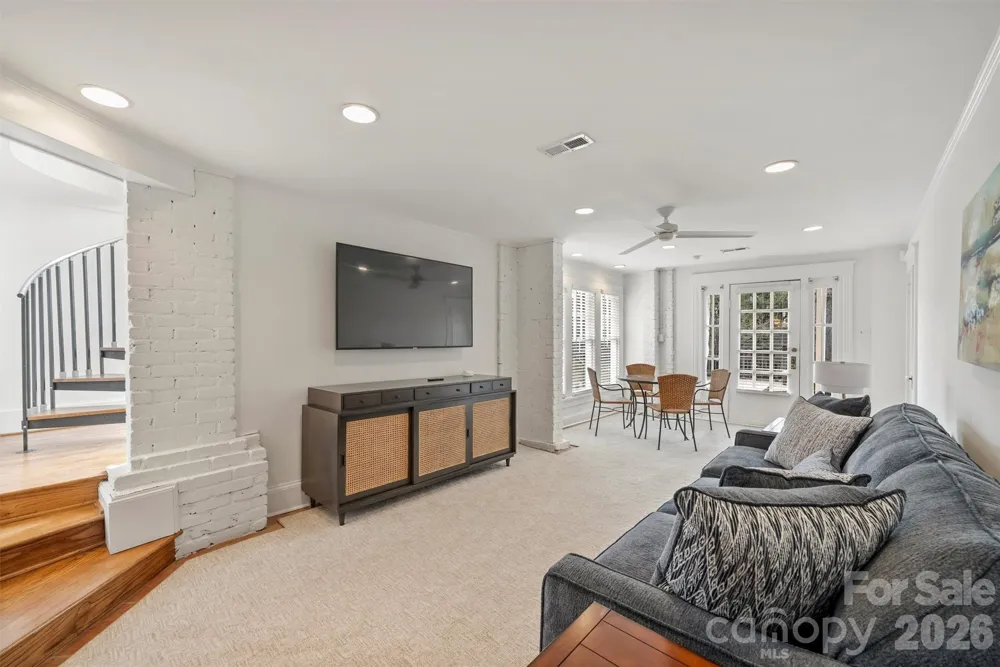 320 E Worthington Avenue Charlotte, NC 28203