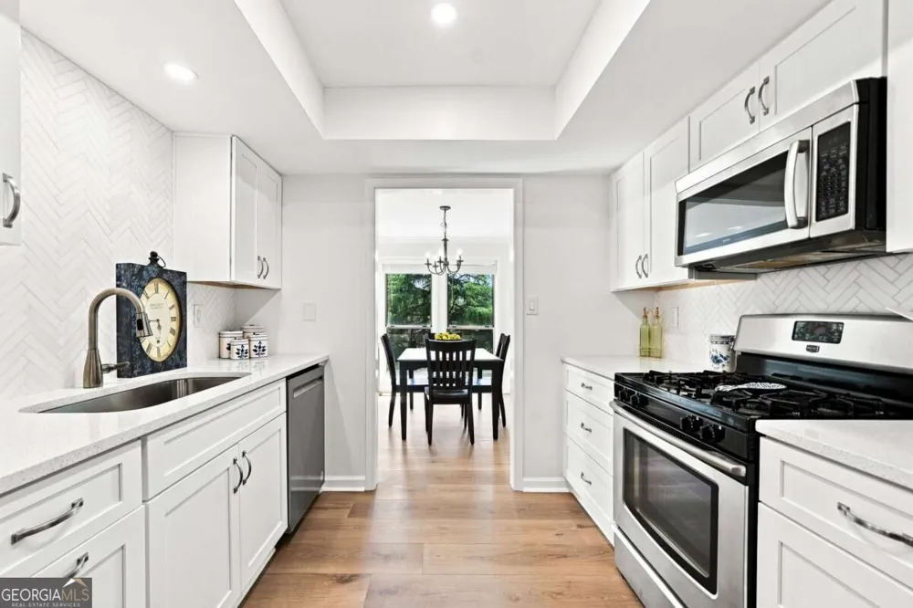 1003 Canyon Point CIR Roswell, GA 30076